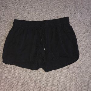 Black Old Navy shorts